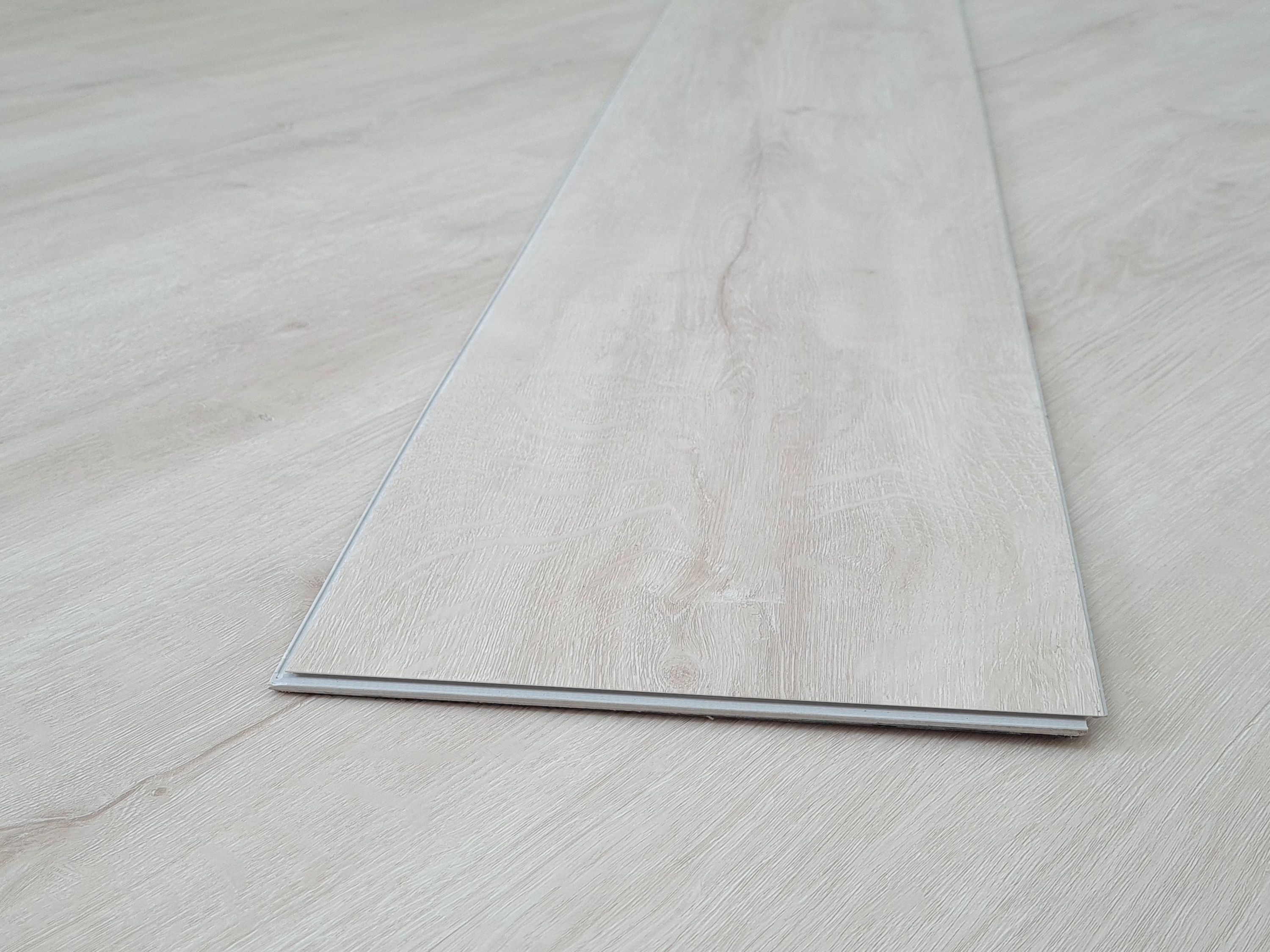 TRECOR® Klick Vinylboden Eiche Premium Weiss XXL Landhausdiele 6,5 mm Stark mit integrierter Trittschallunterlage TRECOR® Klick Vinylboden Eiche Premium Weiss XXL Landhausdiele 6,5 mm Stark mit integrierter Trittschallunterlage