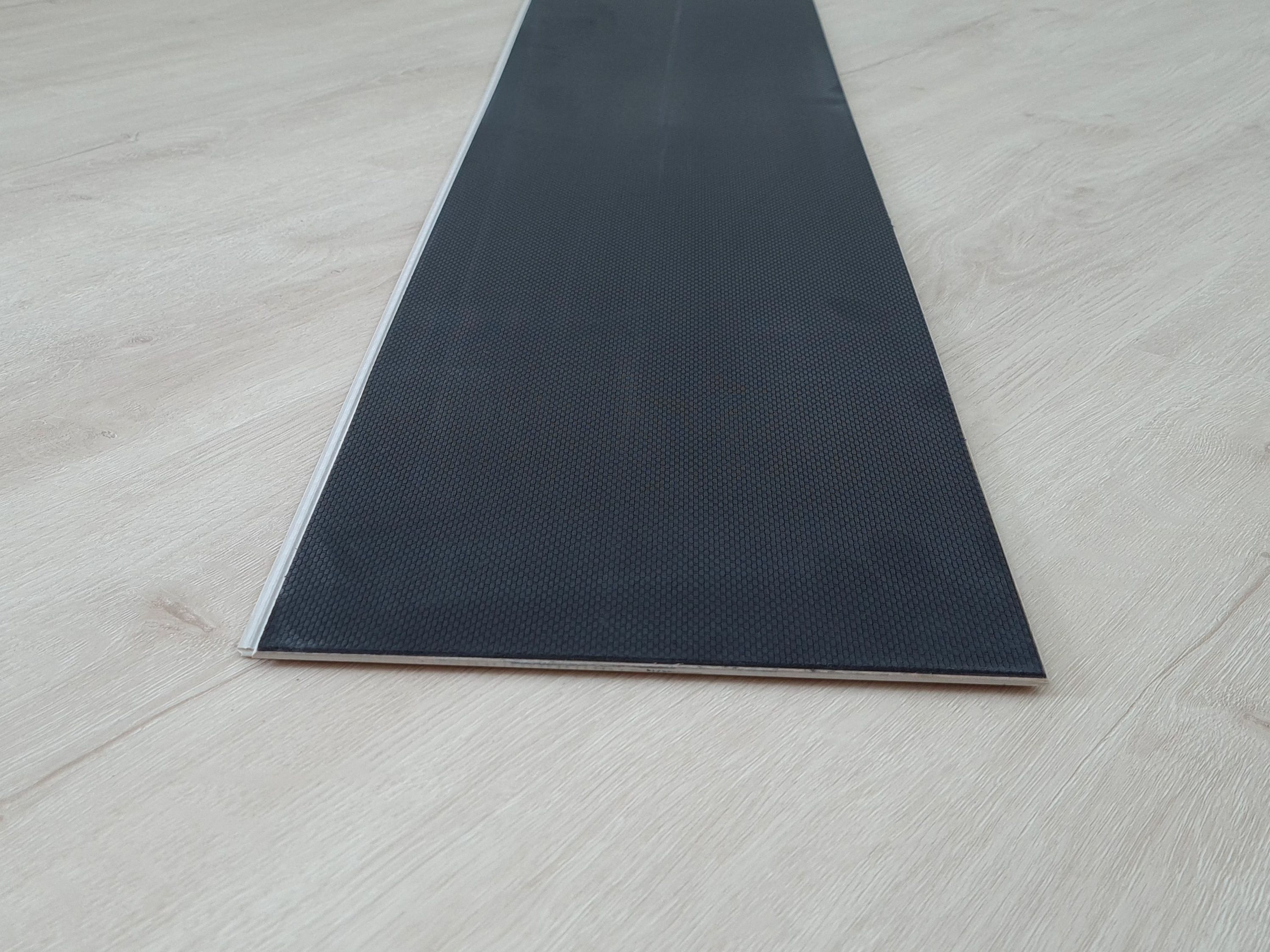 TRECOR® Klick Vinylboden Eiche Premium Weiss XXL Landhausdiele 6,5 mm Stark mit integrierter Trittschallunterlage TRECOR® Klick Vinylboden Eiche Premium Weiss XXL Landhausdiele 6,5 mm Stark mit integrierter Trittschallunterlage