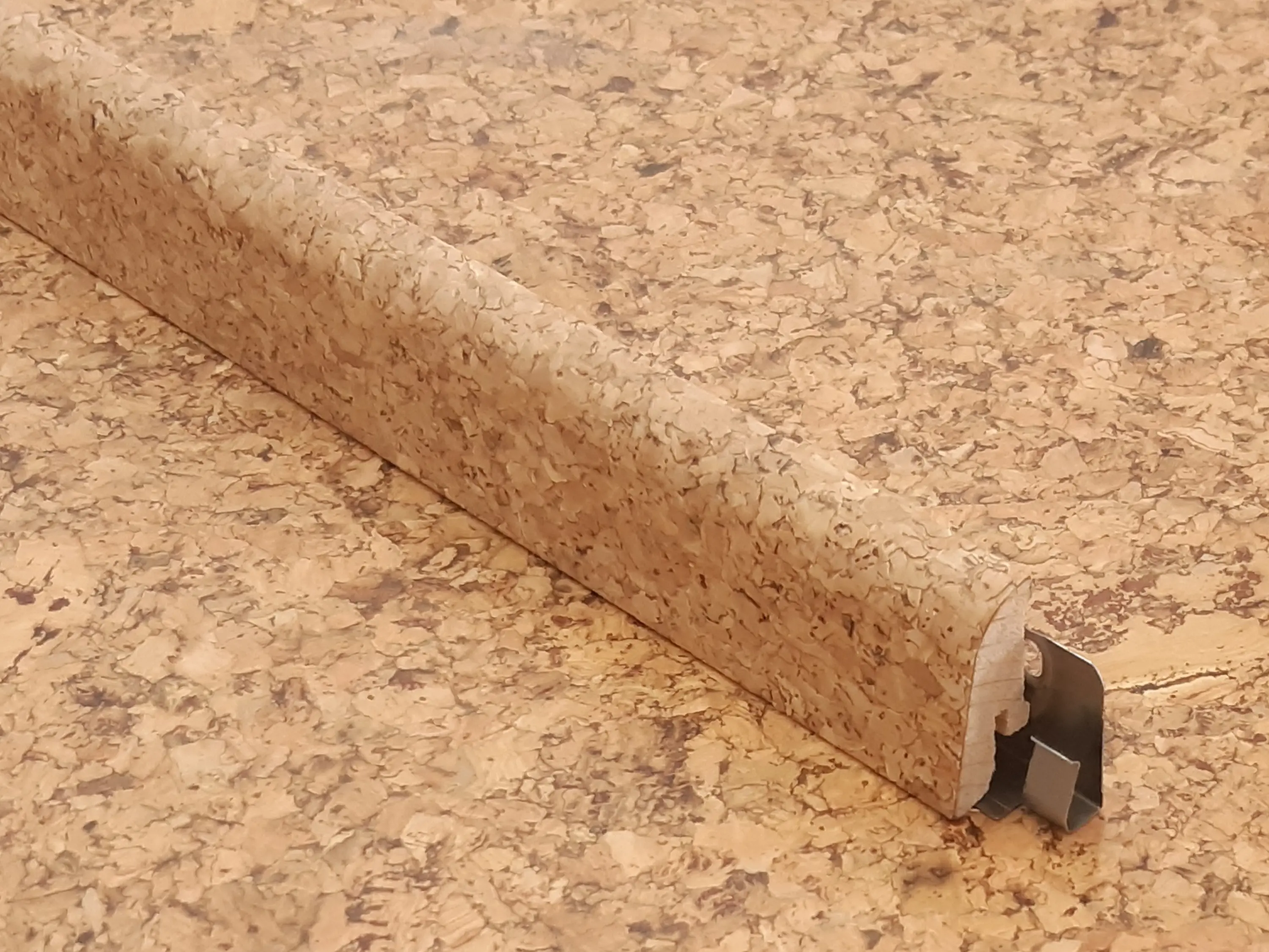 TRECOR® Korksockelleiste Kork-Grob, Fußleiste, Sockelleiste Kork, Format: 19 x 38 mm TRECOR® Korksockelleiste Kork-Grob, Fußleiste, Sockelleiste Kork, Format: 19 x 38 mm