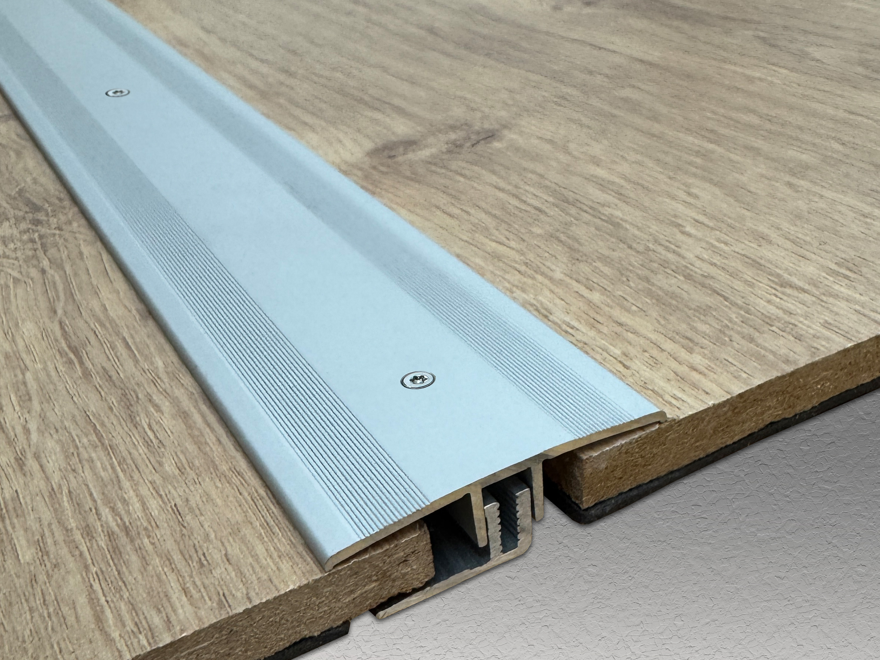 Dehnungsfugenprofil / Übergangsprofil ufitec® TPL Profi für Belagshöhen von 7-16 mm, Breite: 45 mm Dehnungsfugenprofil / Übergangsprofil ufitec® TPL Profi für Belagshöhen von 7-16 mm, Breite: 45 mm
