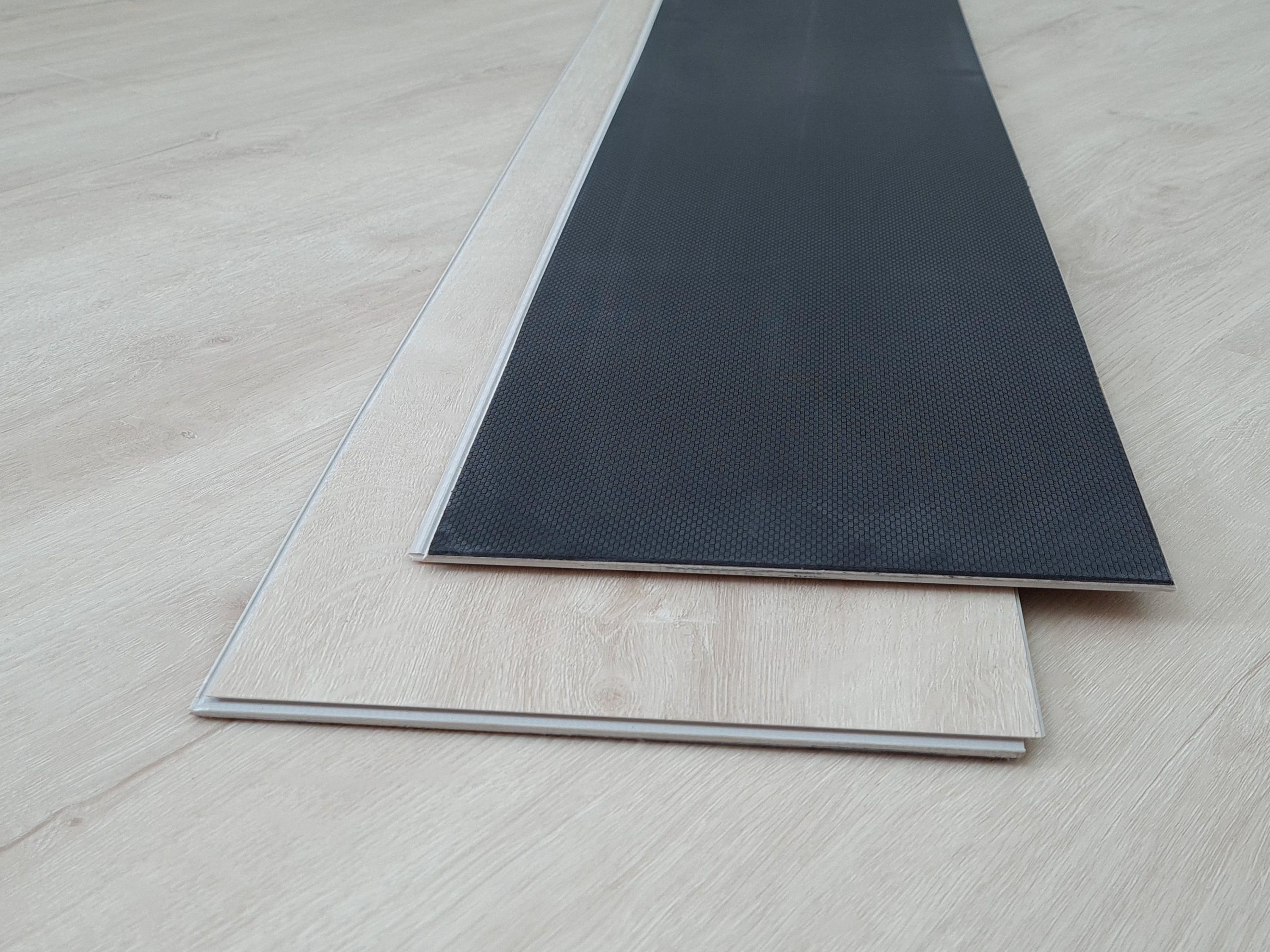 TRECOR® Klick Vinylboden Eiche Premium Weiss XXL Landhausdiele 6,5 mm Stark mit integrierter Trittschallunterlage TRECOR® Klick Vinylboden Eiche Premium Weiss XXL Landhausdiele 6,5 mm Stark mit integrierter Trittschallunterlage
