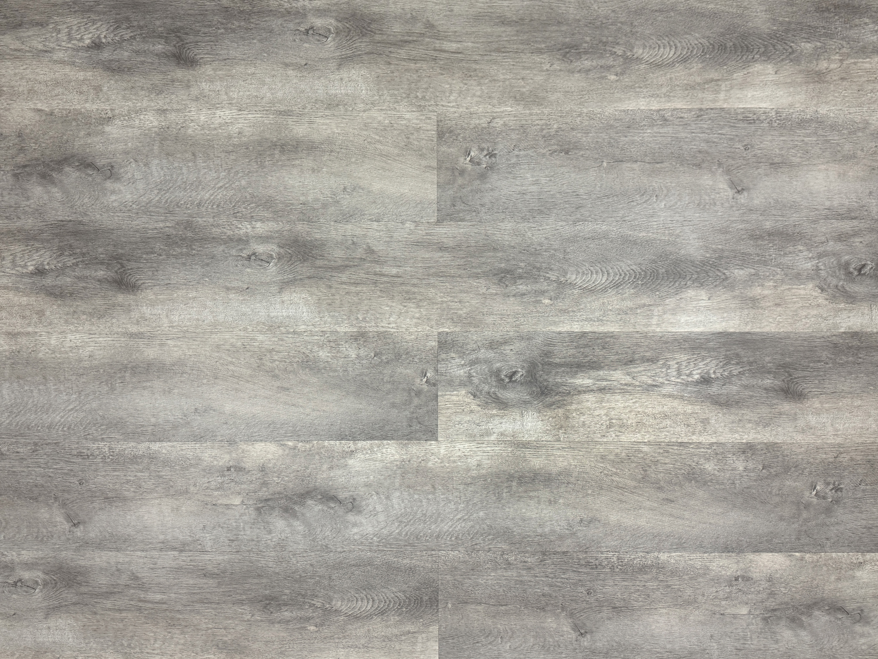 Klick Vinylboden Silent SPC Eiche Arctic inkl. Kork Trittschalldämmung und Synchronoberfläche 8 mm